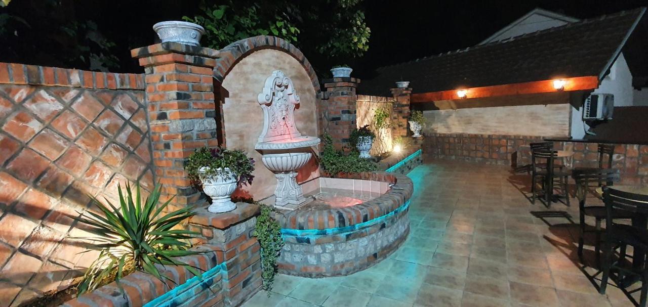 Castello Inn Smederevska Palanka المظهر الخارجي الصورة