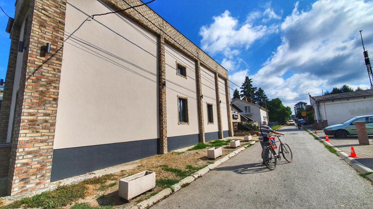 Castello Inn Smederevska Palanka المظهر الخارجي الصورة